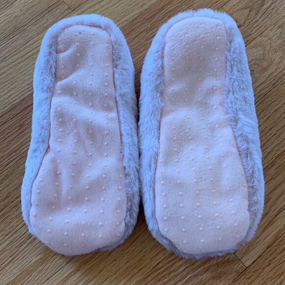 NWOT Fuzzy Pink Slippers | Size OS (inside is Sherpa) - Picture 2 of 4